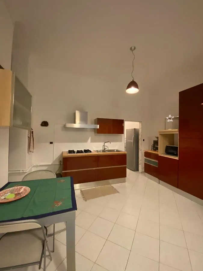 Quarto Piano Home Бари